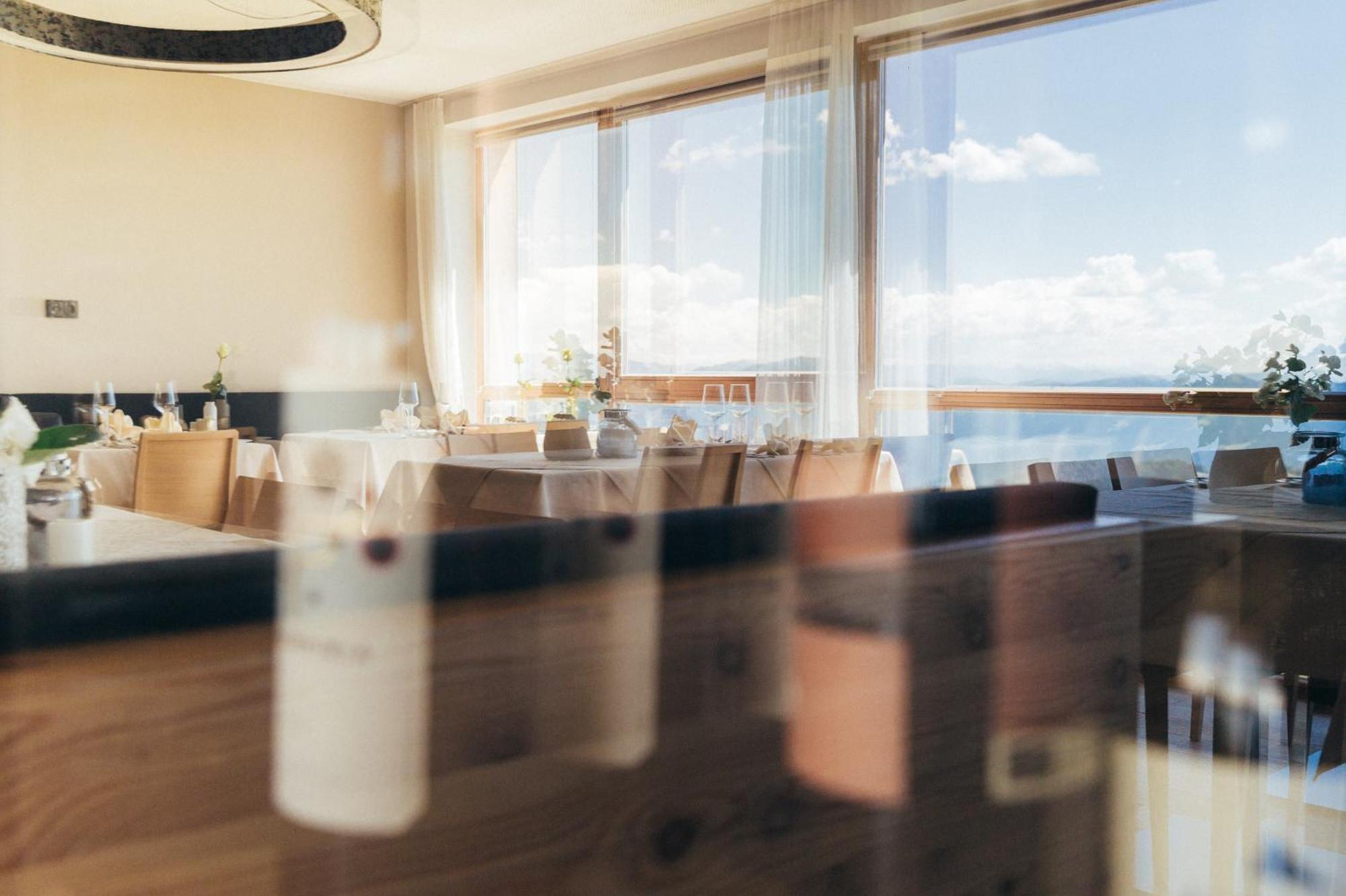 Alpinhotel Pacheiner Треффен Екстер'єр фото
