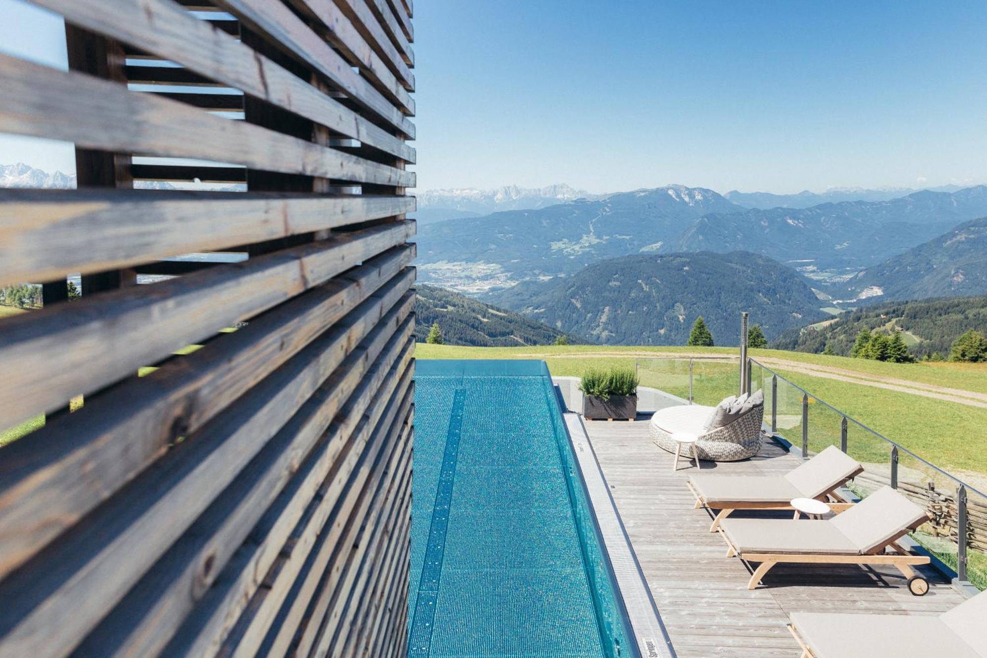 Alpinhotel Pacheiner Треффен Екстер'єр фото
