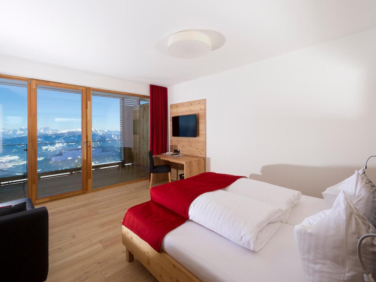 Alpinhotel Pacheiner Треффен Екстер'єр фото