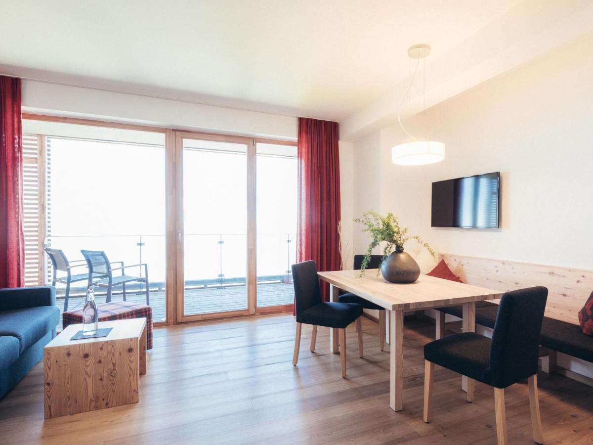 Alpinhotel Pacheiner Треффен Екстер'єр фото